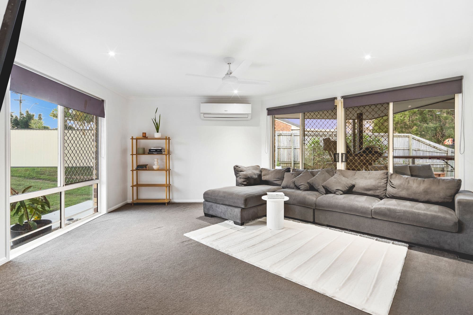 196 Mount Warren Boulevard, Mount Warren Park QLD 4207, Mount Warren Park - Thumbnail 4
