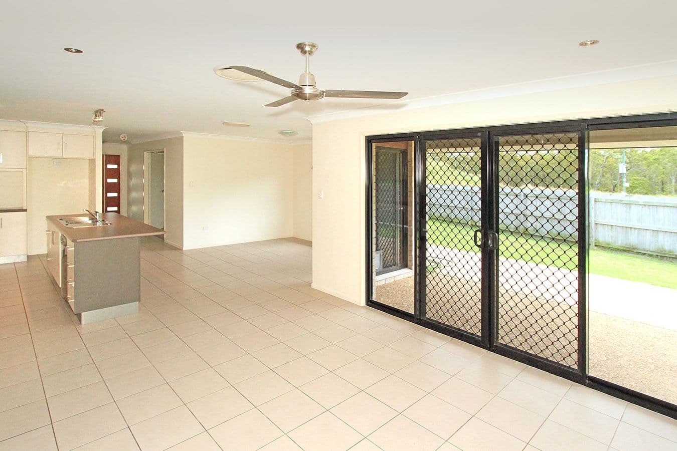 1 Seashell Court, LAMMERMOOR QLD 4703, Lammermoor - Thumbnail 4