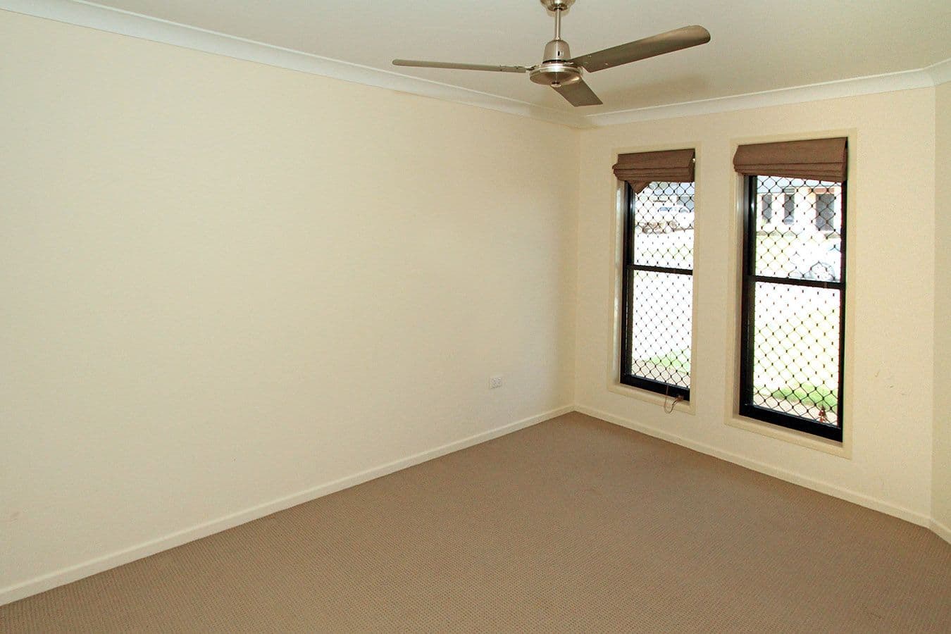 1 Seashell Court, LAMMERMOOR QLD 4703, Lammermoor - Thumbnail 8