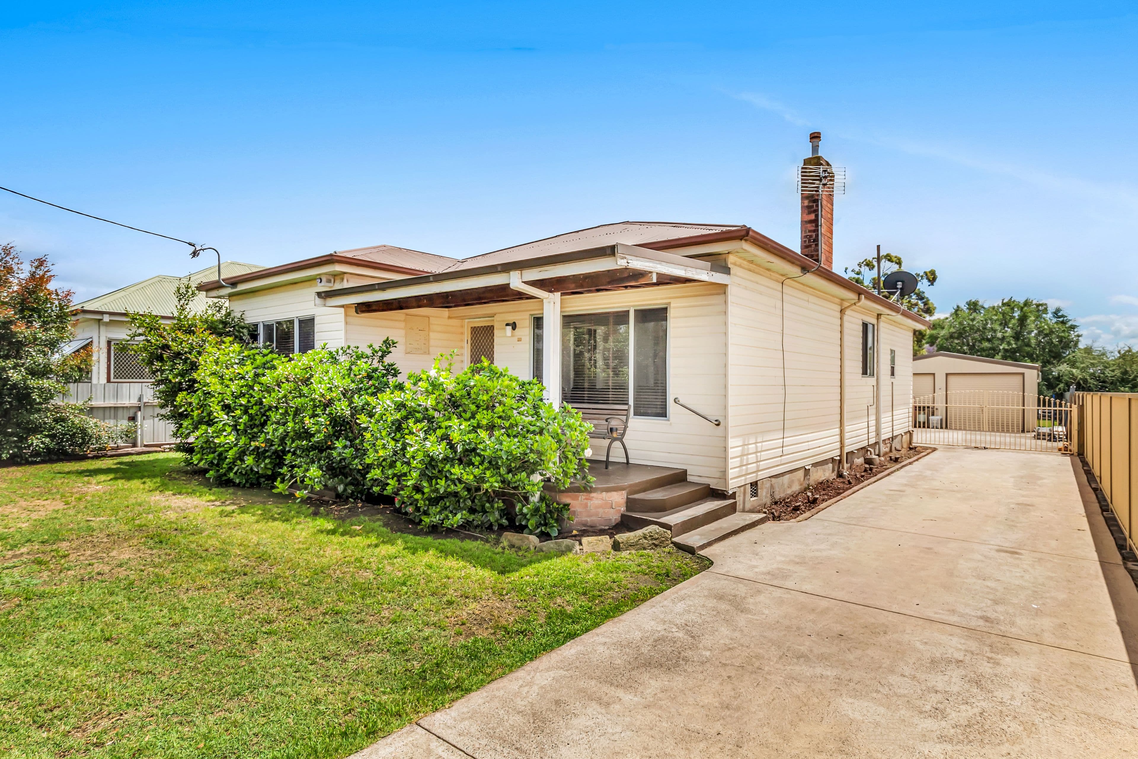 20 Anzac Avenue, Cessnock NSW 2325, Cessnock - Image 1