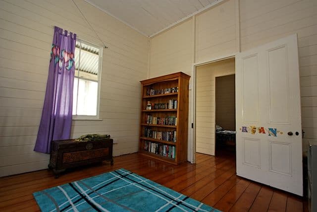 13 Salisbury Road, IPSWICH QLD 4305, Ipswich - Thumbnail 8