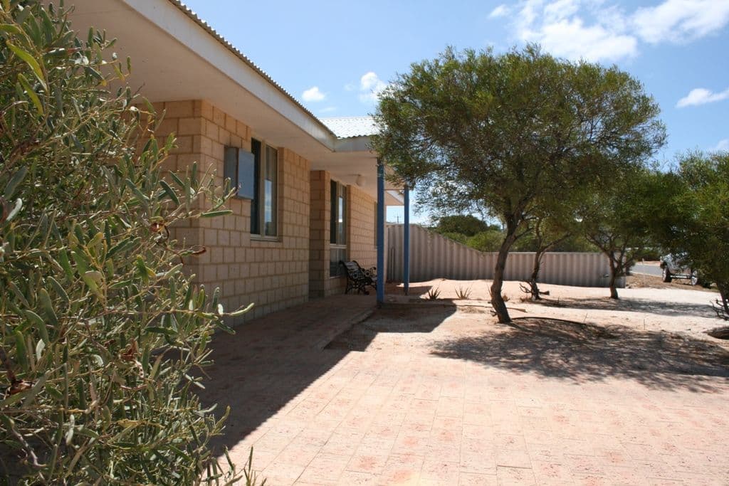 9 Spaven Way, DENHAM WA 6537, Denham - Thumbnail 2