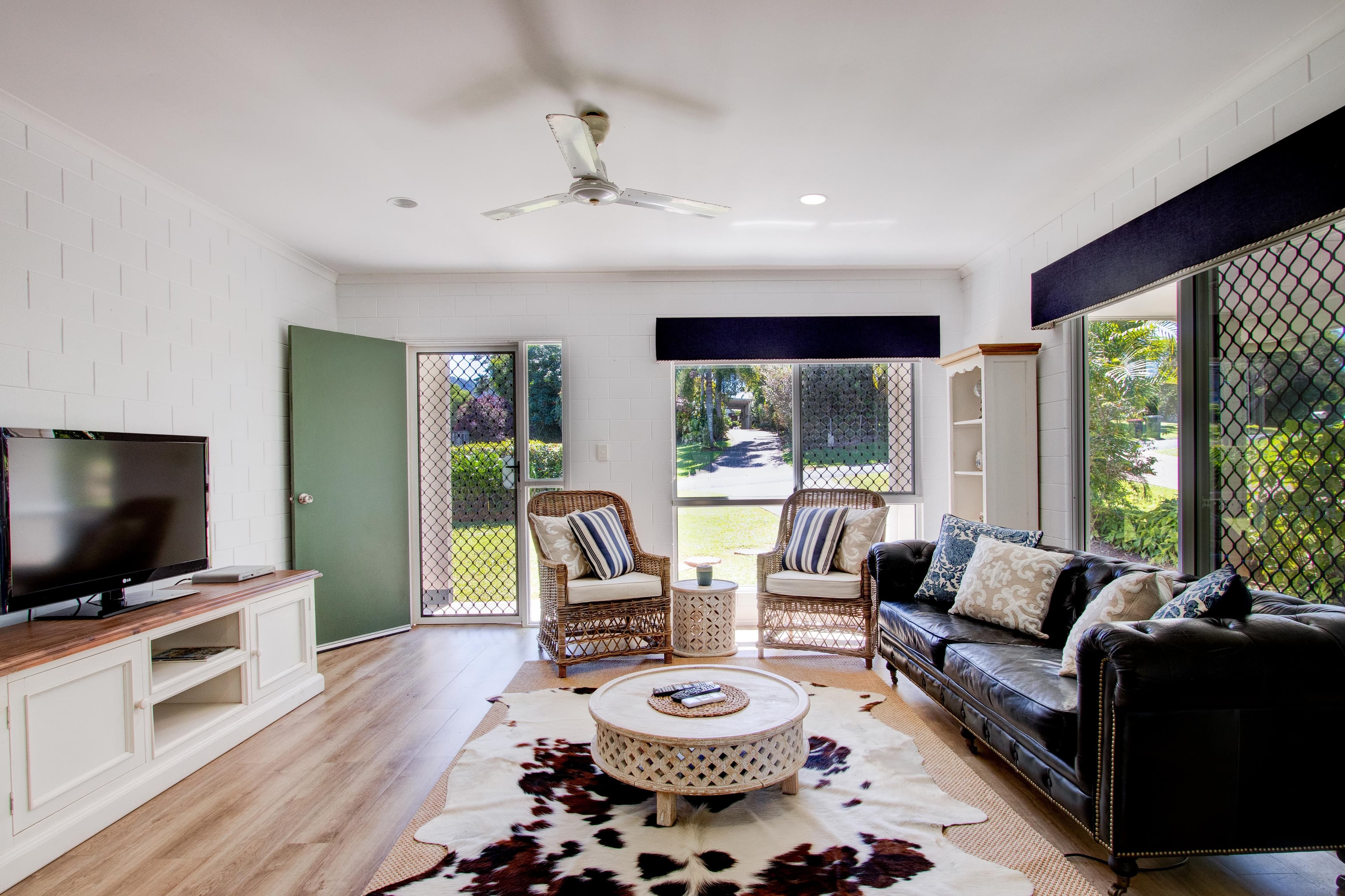 1 Kent Close, Mission Beach QLD 4852, Mission Beach - Thumbnail 2
