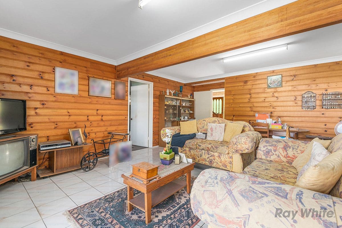 9 Mapleleaf Street, Eight Mile Plains QLD 4113, Eight Mile Plains - Thumbnail 4