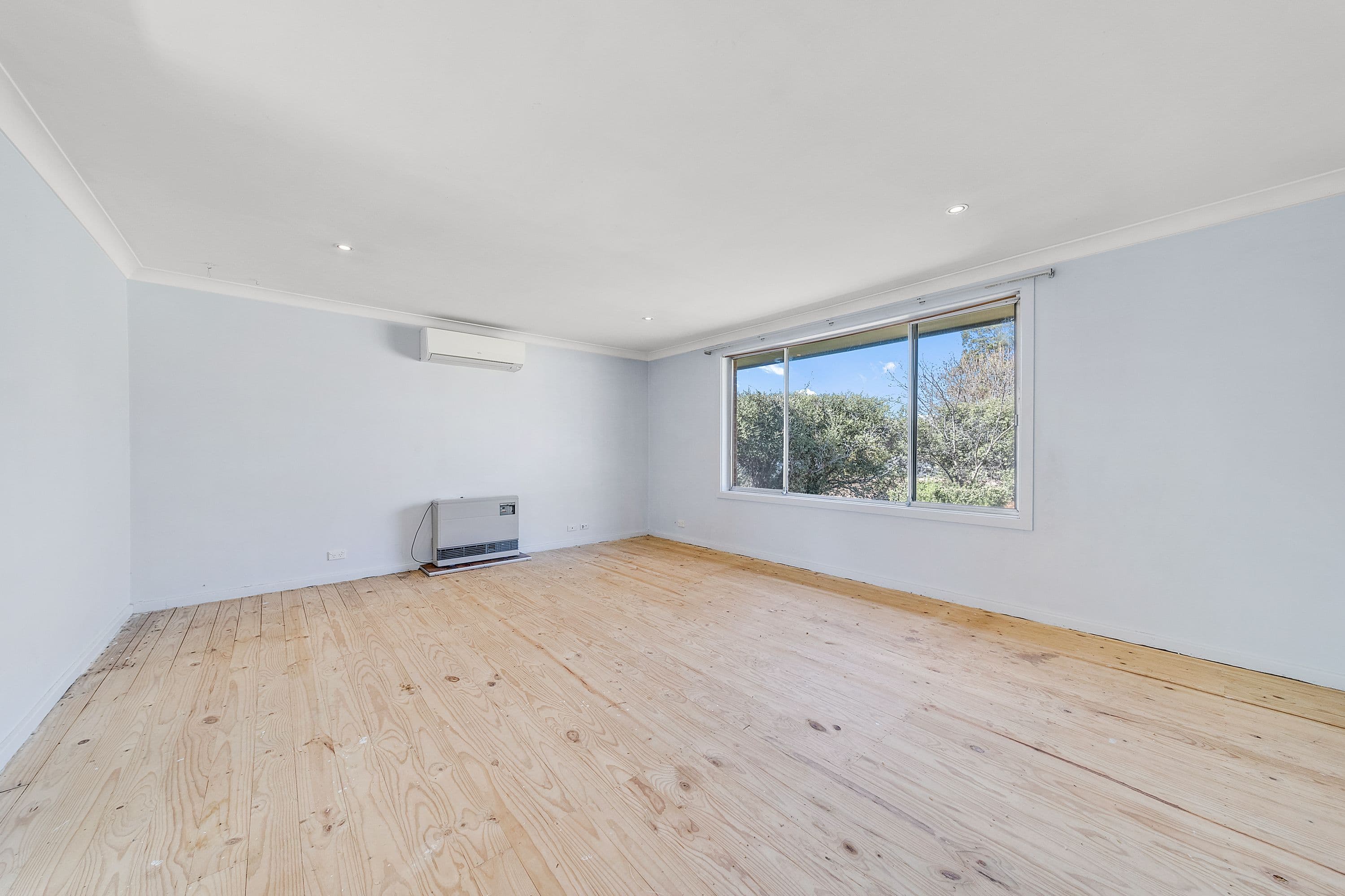 12 Darlot Place, Kambah ACT 2902, Kambah - Thumbnail 3