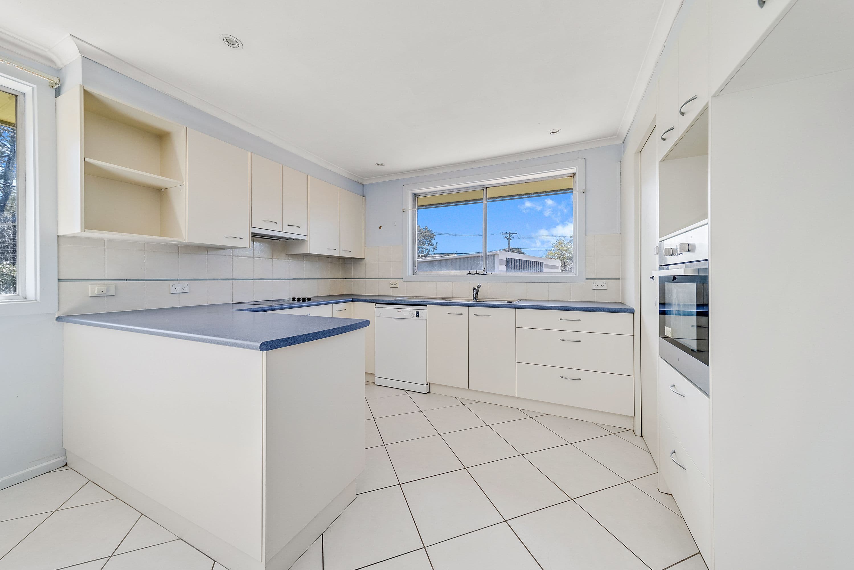 12 Darlot Place, Kambah ACT 2902, Kambah - Thumbnail 7