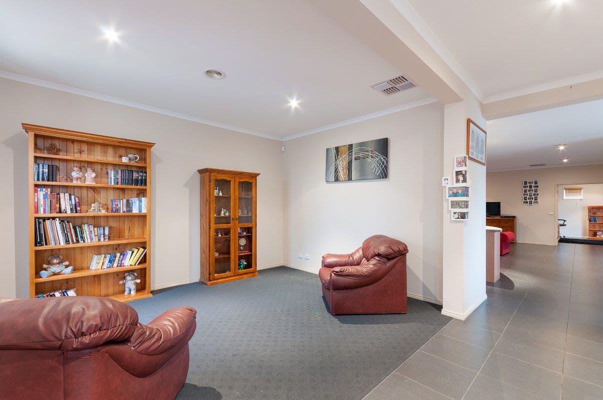 124 Malcolm Creek Parade, CRAIGIEBURN VIC 3064, Craigieburn - Thumbnail 7