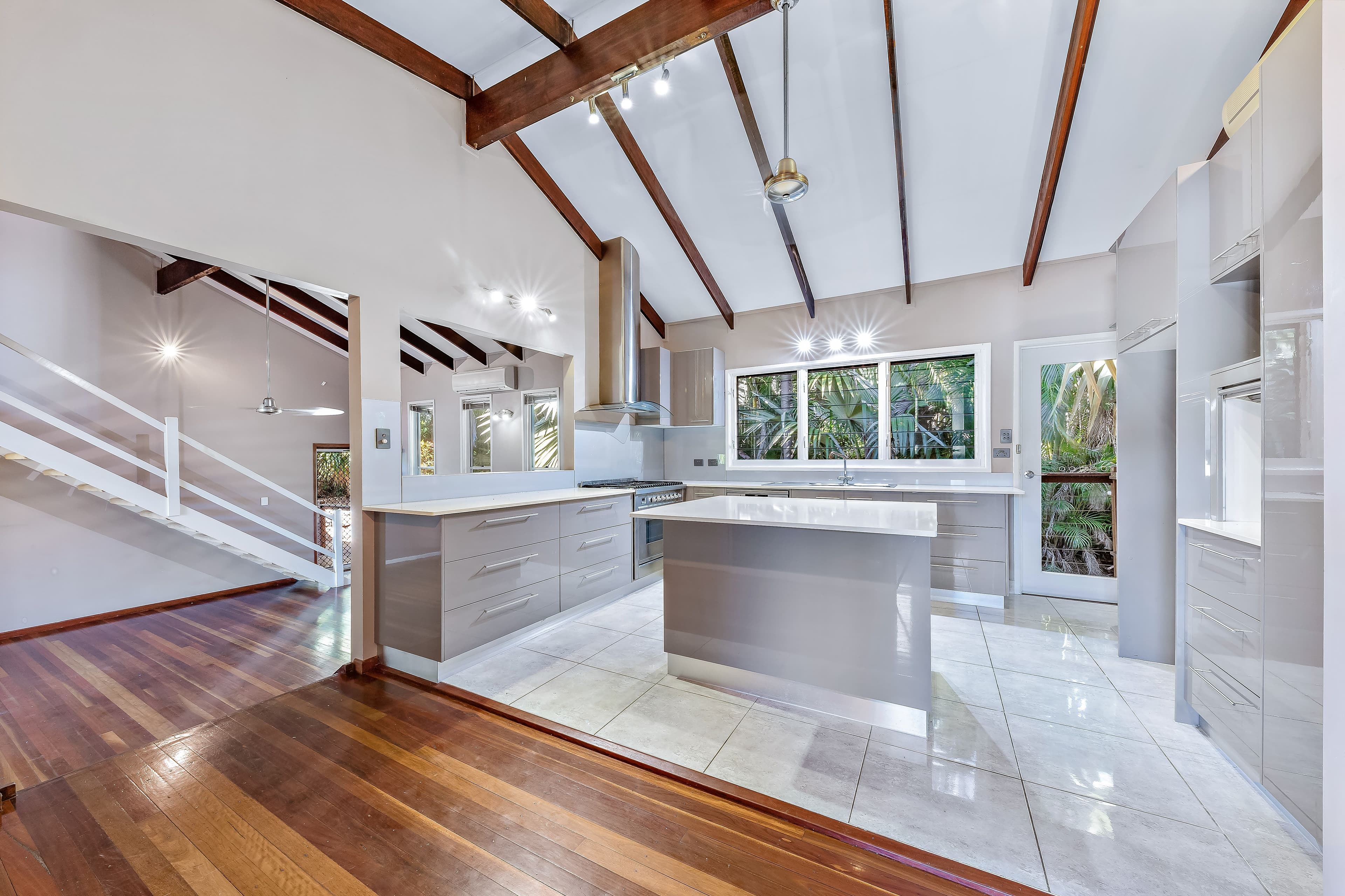 8 Muruk Crescent, Jubilee Pocket QLD 4802, Jubilee Pocket - Thumbnail 4