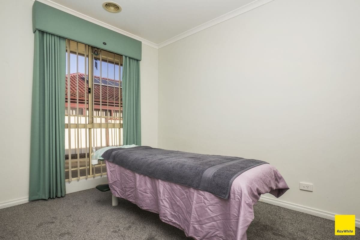15 Woodville Park Drive, Hoppers Crossing VIC 3029, Hoppers Crossing - Thumbnail 7