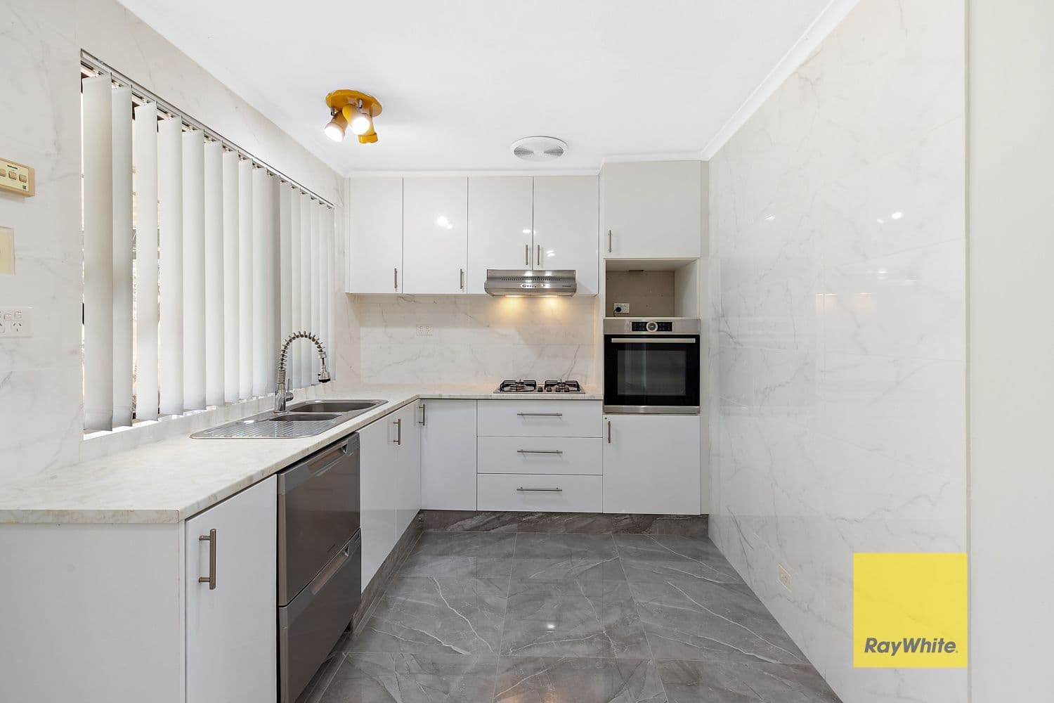 62 Murdoch Road, Thornlie WA 6108, Thornlie - Image 1