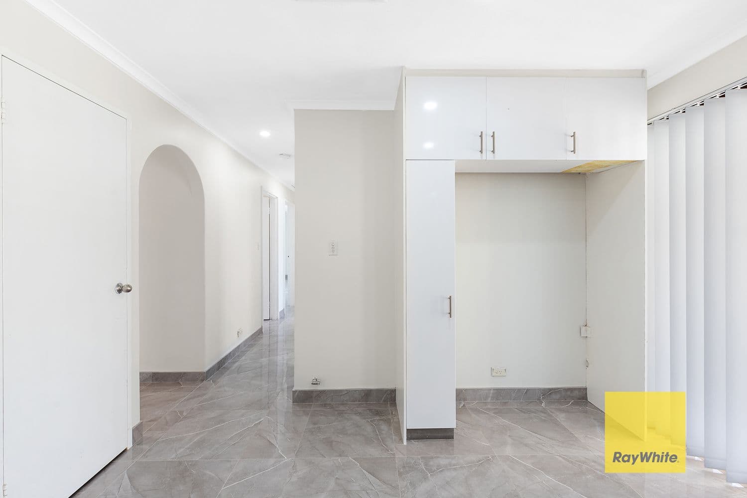 62 Murdoch Road, Thornlie WA 6108, Thornlie - Thumbnail 2