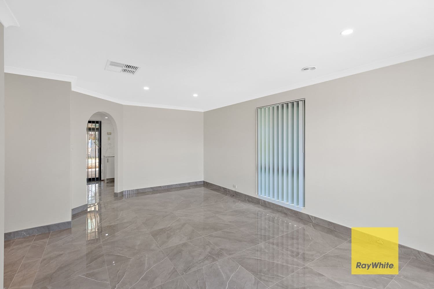 62 Murdoch Road, Thornlie WA 6108, Thornlie - Thumbnail 4