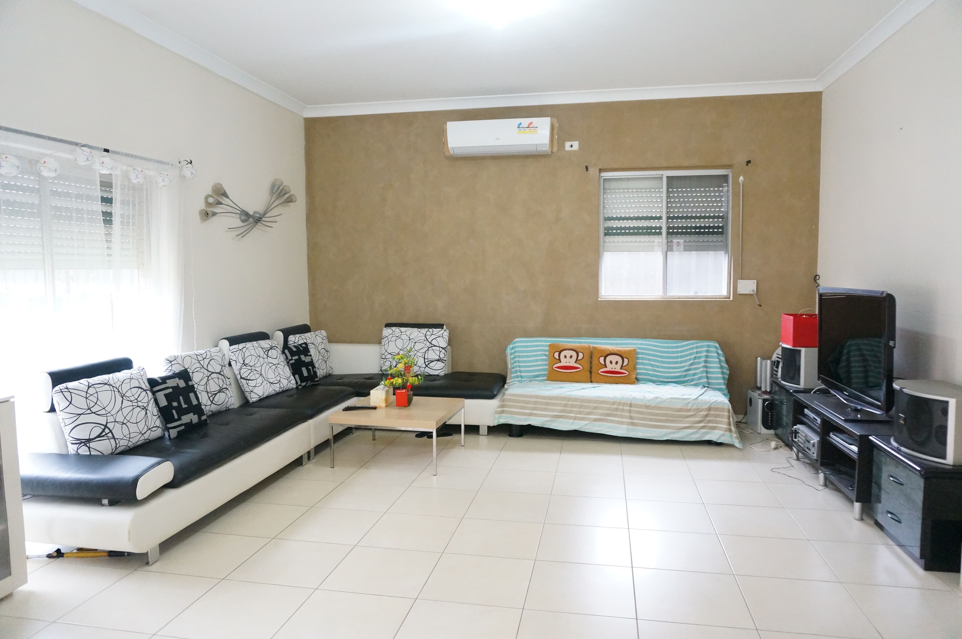 10 Donegal Avenue, Smithfield - Thumbnail 2