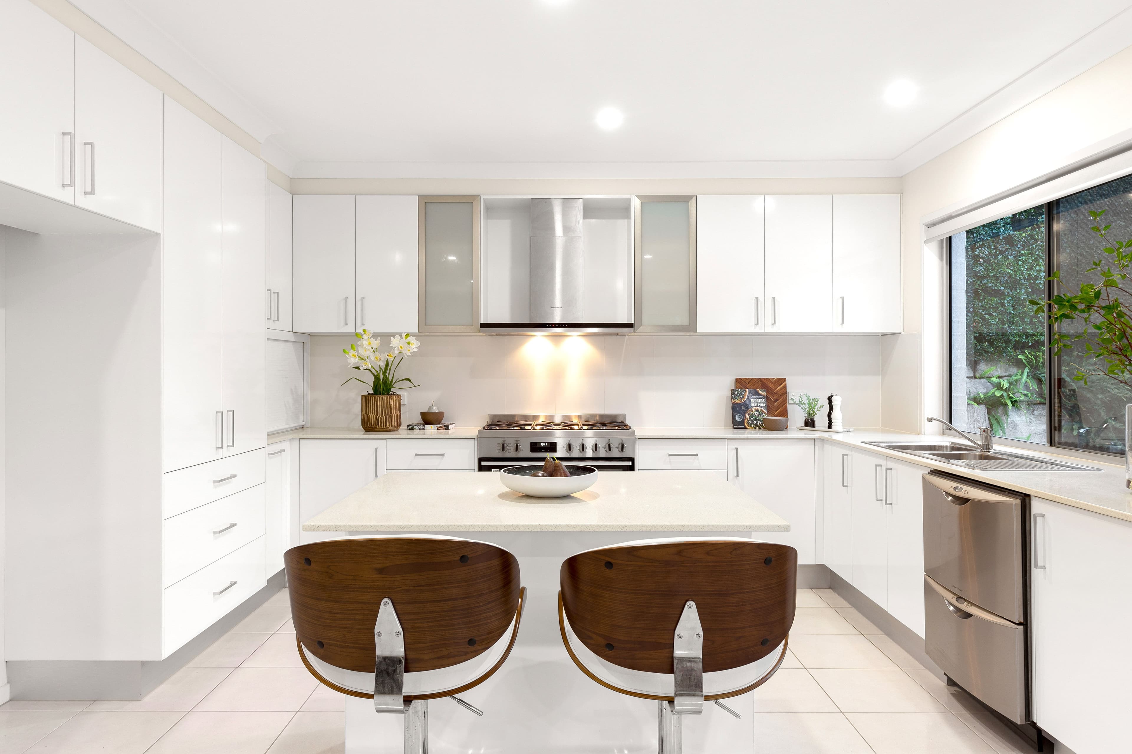 14 Patricia Drive, The Gap QLD 4061, The Gap - Thumbnail 3