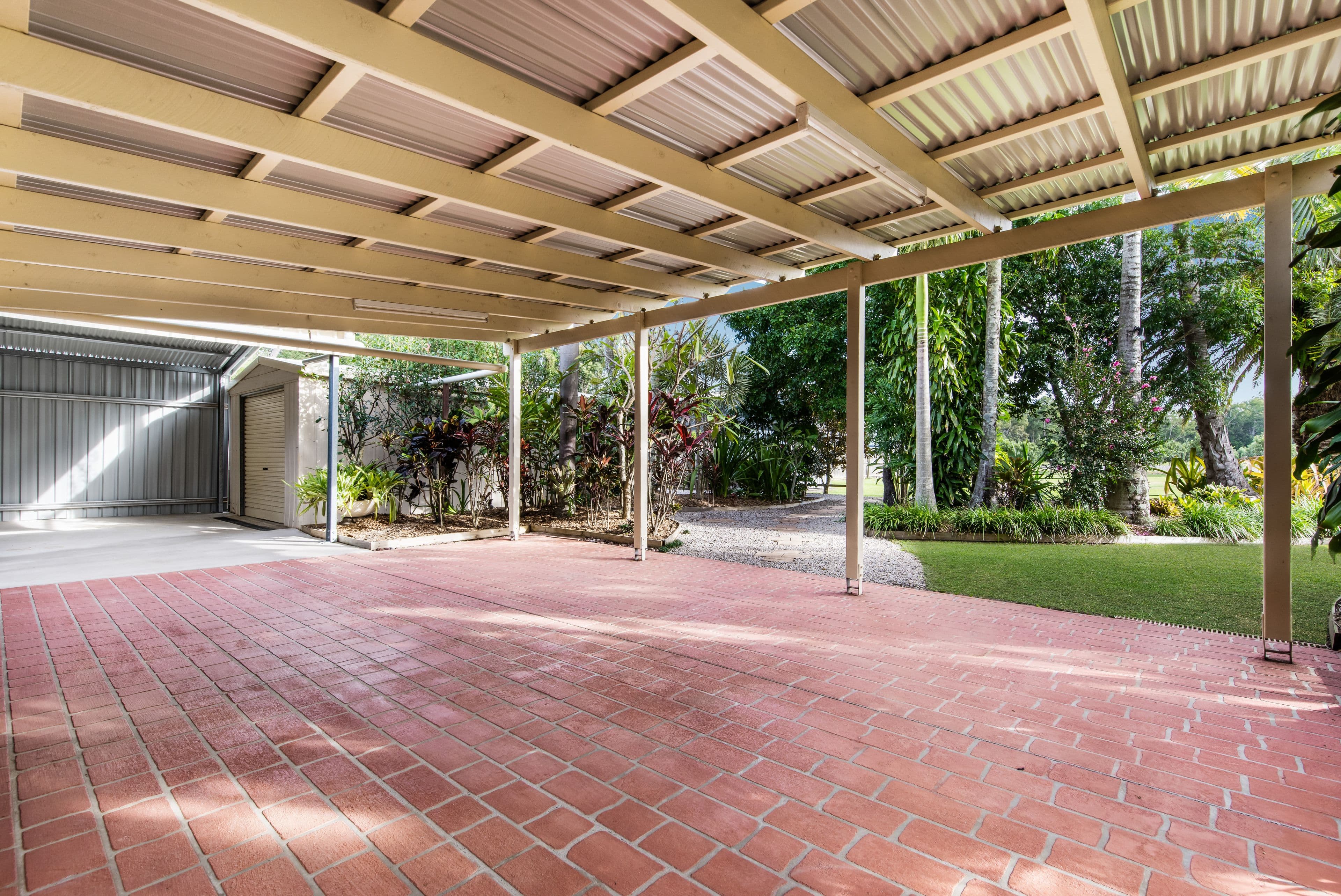 86 Outlook Drive, Glass House Mountains QLD 4518, Glass House Mountains - Thumbnail 4