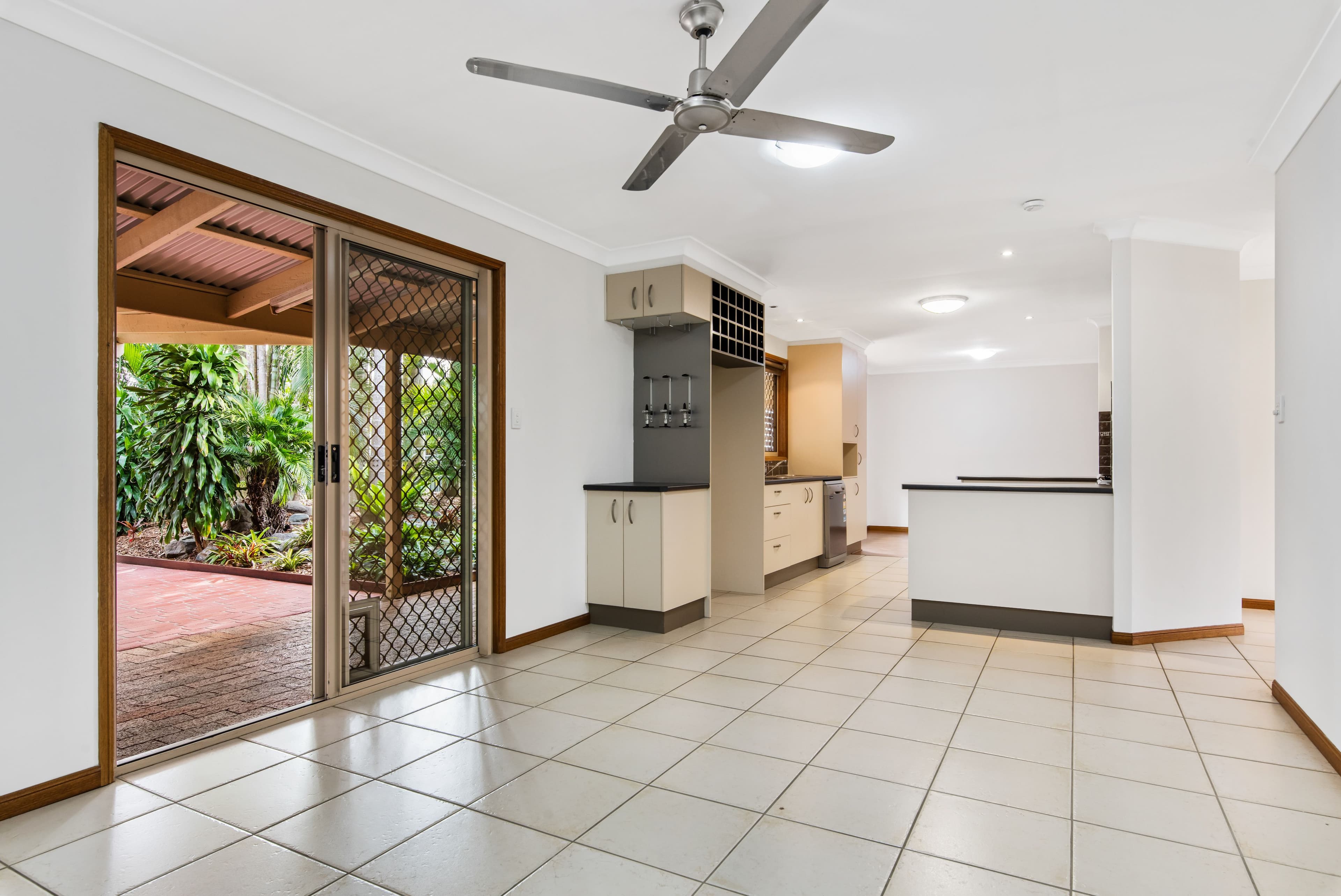 86 Outlook Drive, Glass House Mountains QLD 4518, Glass House Mountains - Thumbnail 6