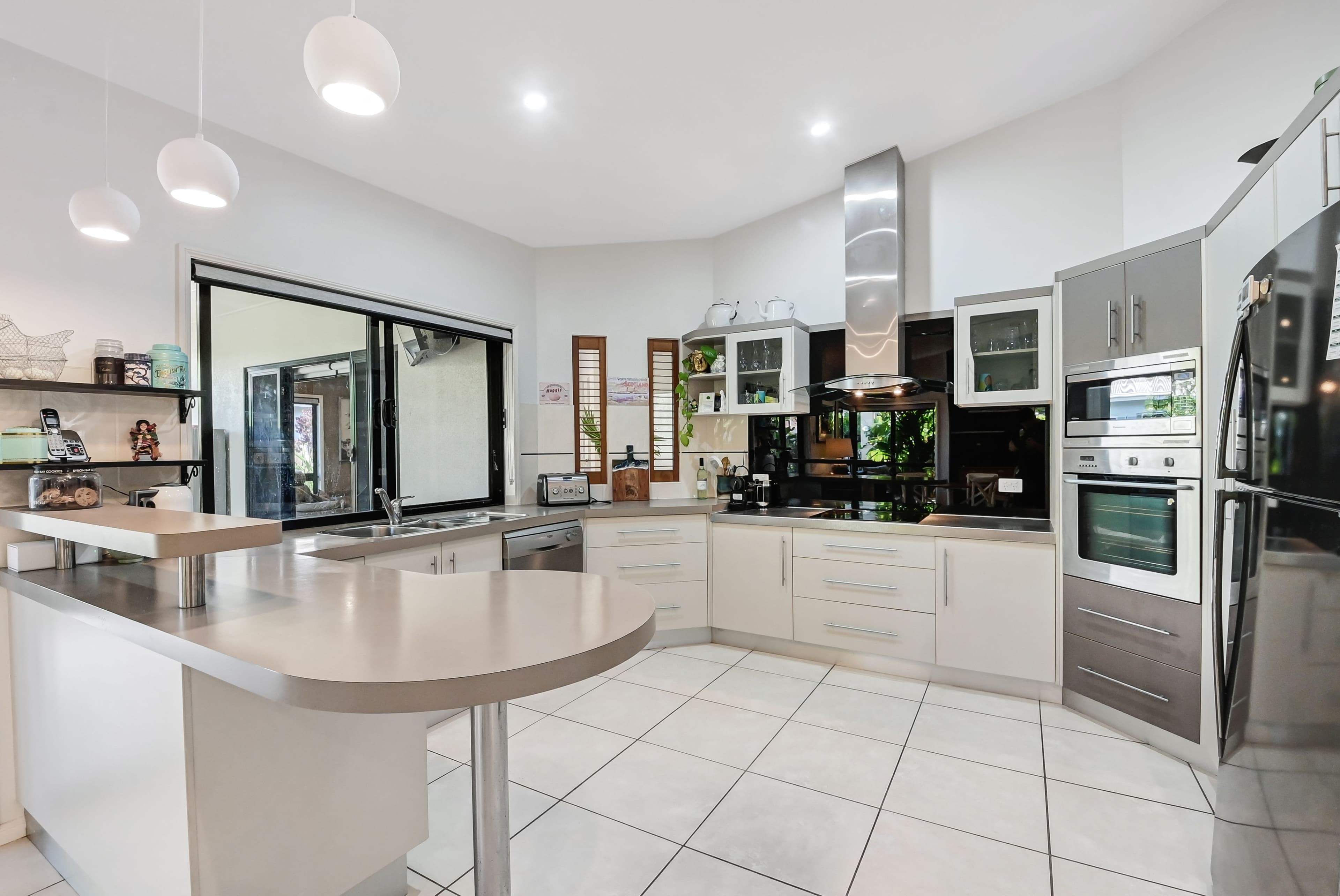 7 Bamboo Crescent, Mount Louisa QLD 4814, Mount Louisa - Thumbnail 6