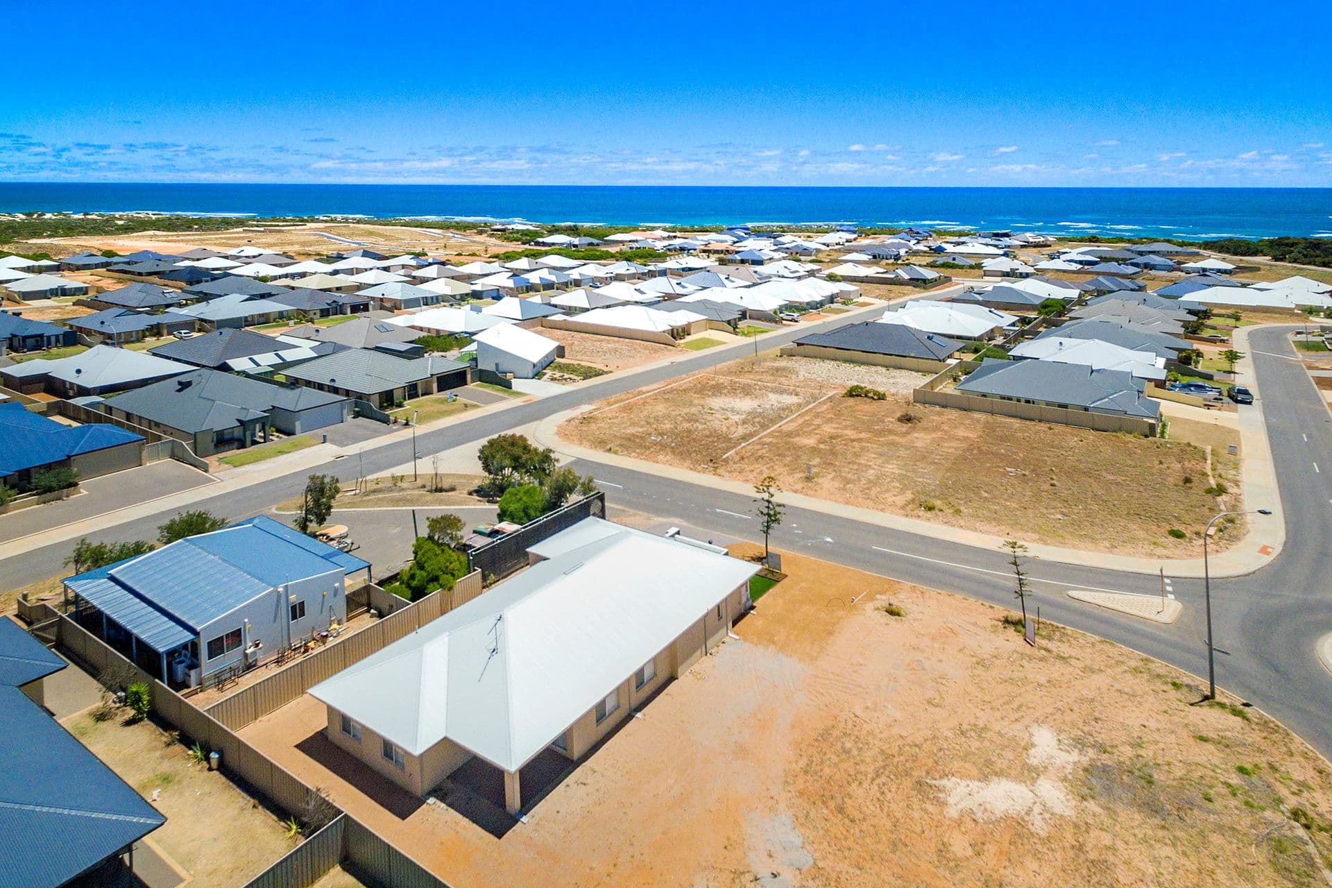 13 Schooner Pass, Glenfield WA 6532, Glenfield - Thumbnail 2