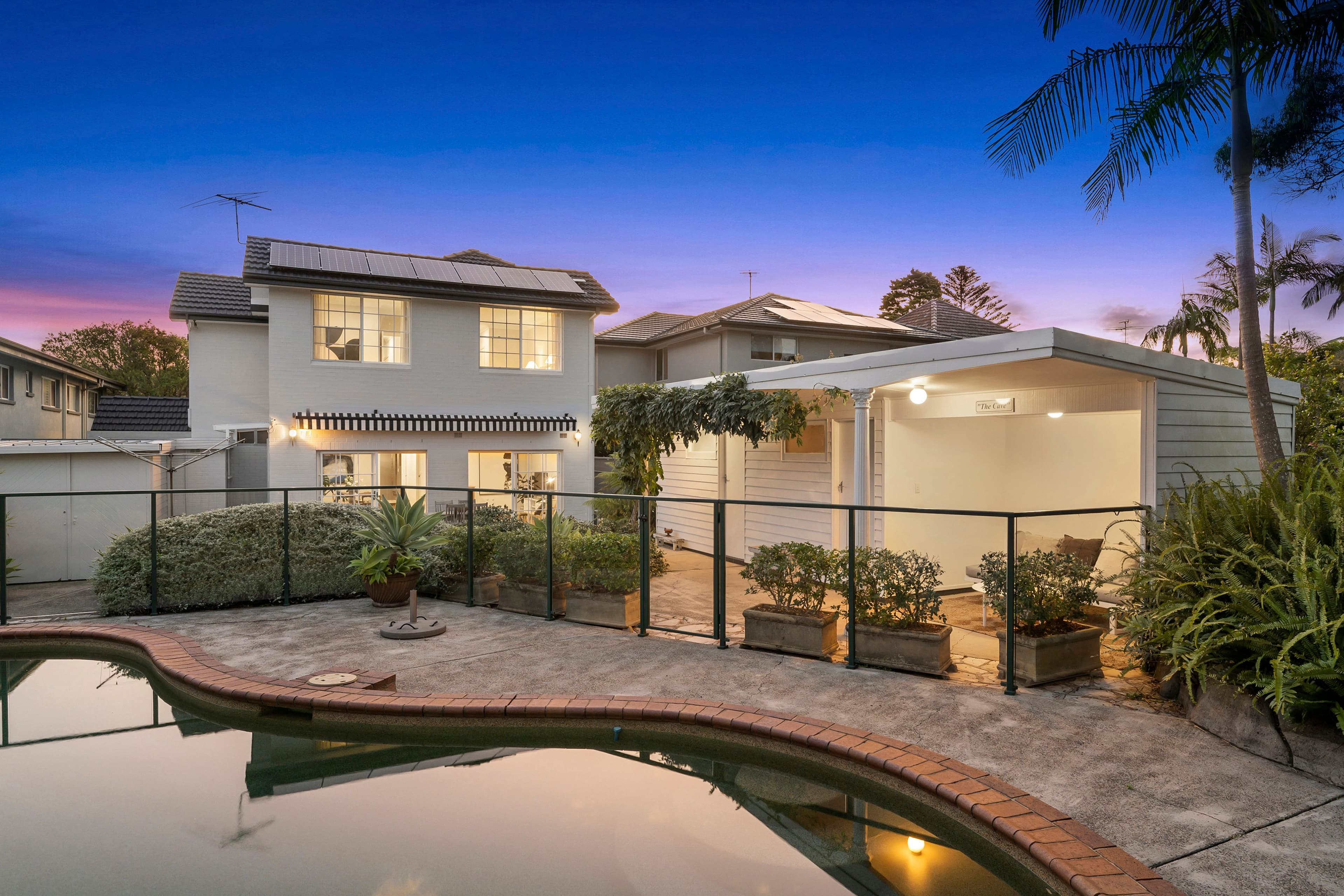 35 Sugarloaf Crescent, Castlecrag NSW 2068, Castlecrag - Thumbnail 2