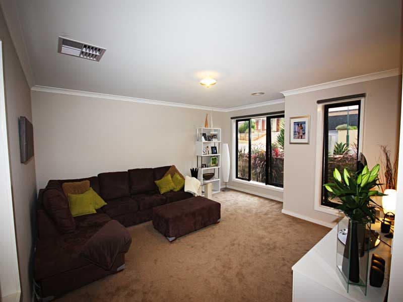 71 Grange Park Drive, WAURN PONDS VIC 3216, Waurn Ponds - Thumbnail 5