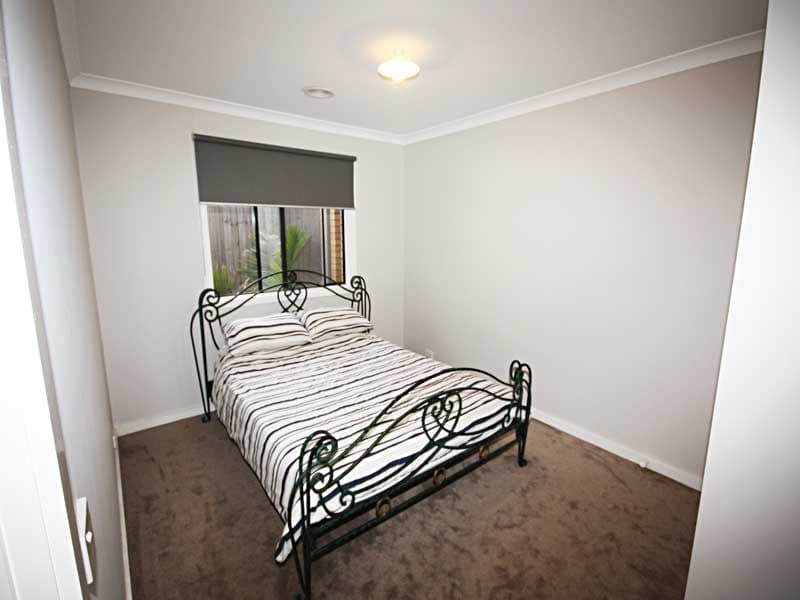 71 Grange Park Drive, WAURN PONDS VIC 3216, Waurn Ponds - Thumbnail 7