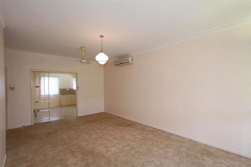 17 Lloyd Street, WALKERVALE QLD 4670, Walkervale - Thumbnail 5