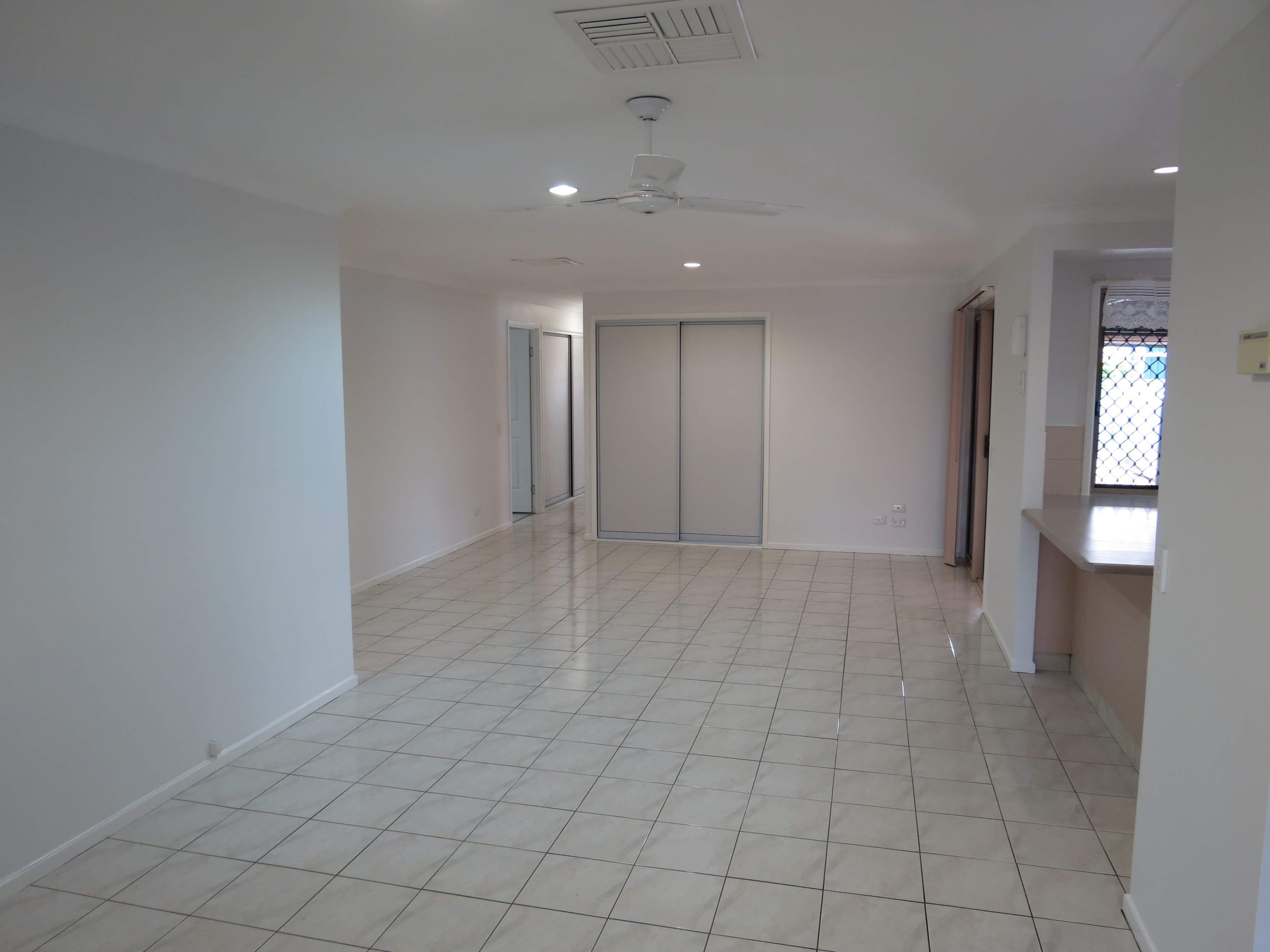 9 Smith Place, Emerald QLD 4720, Emerald - Thumbnail 6
