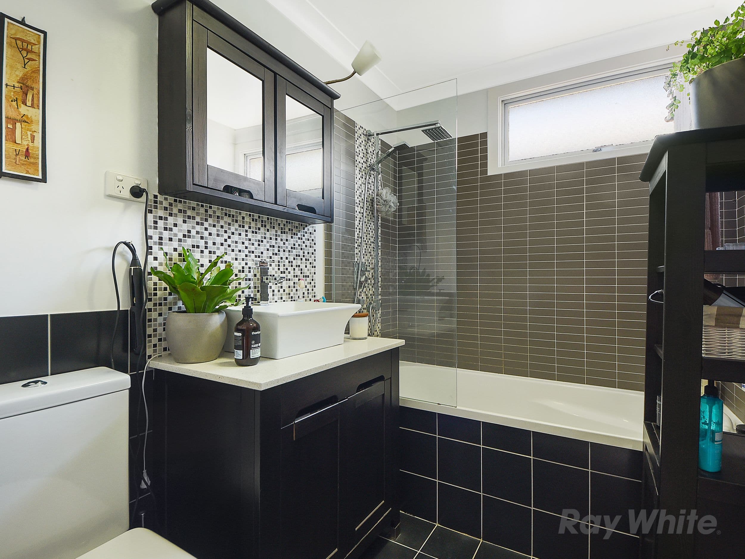 36 Seaview Street, Brighton QLD 4017, Brighton - Thumbnail 3