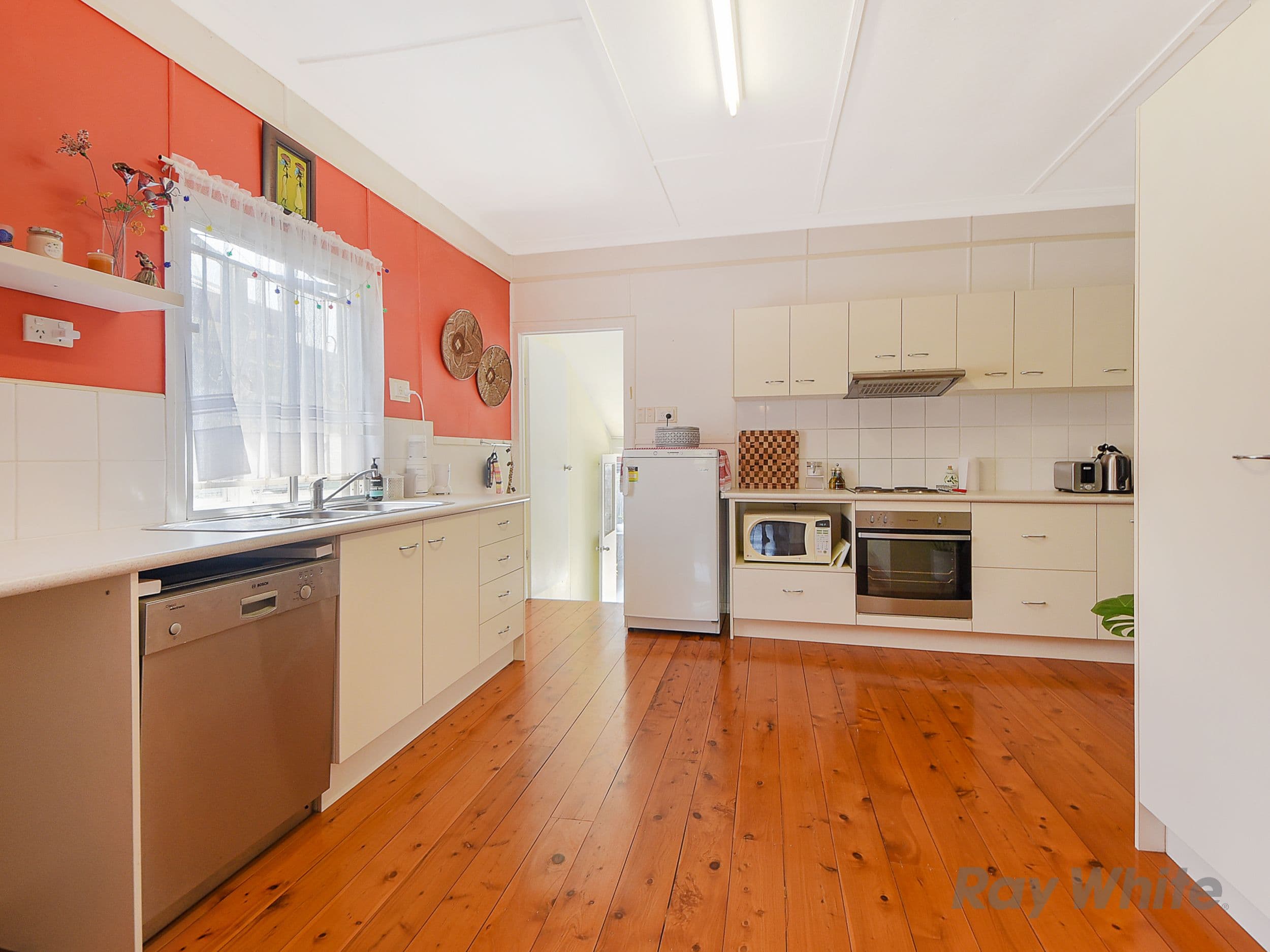 36 Seaview Street, Brighton QLD 4017, Brighton - Thumbnail 4