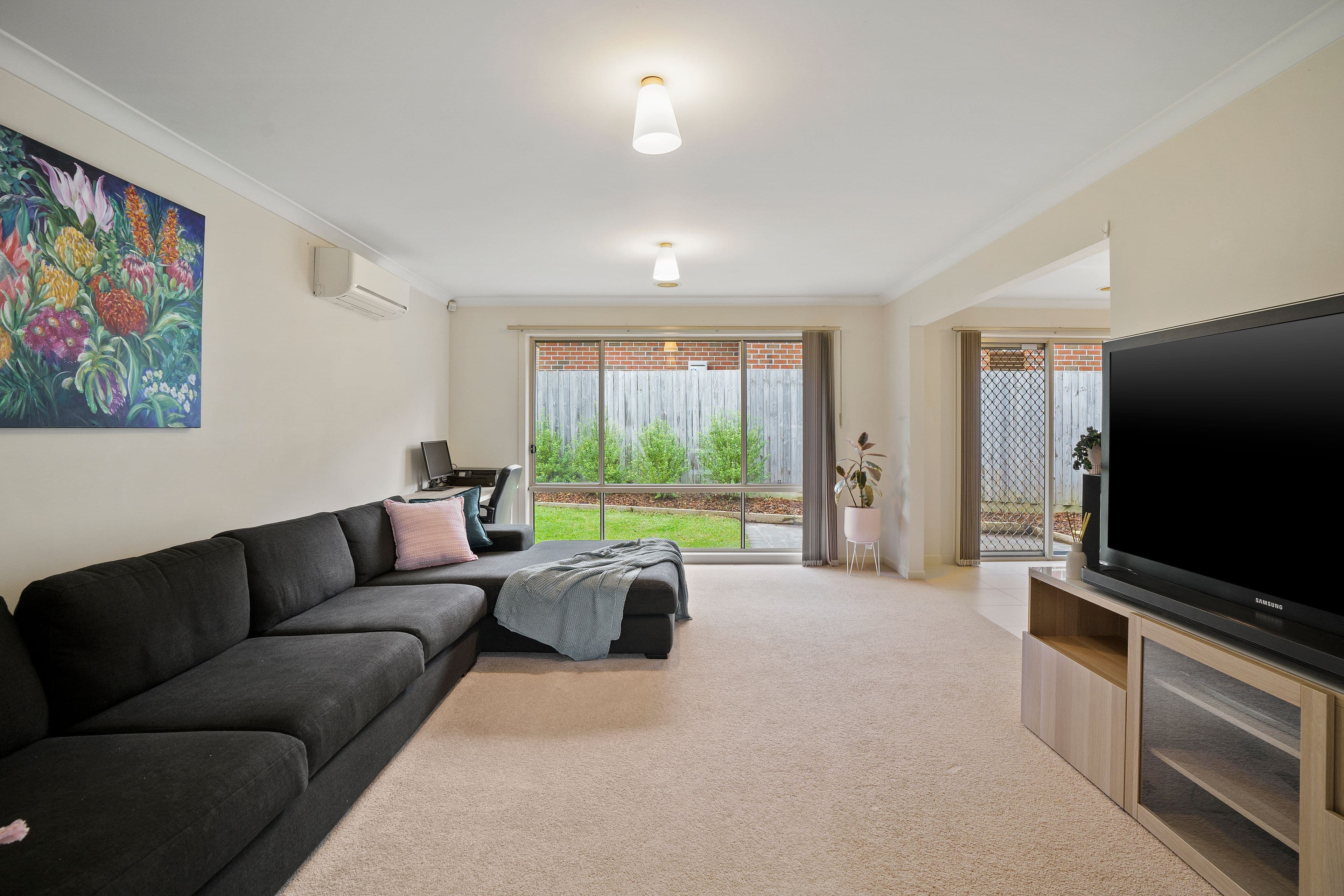 92 Anne Road, Knoxfield VIC 3180, Knoxfield - Thumbnail 2