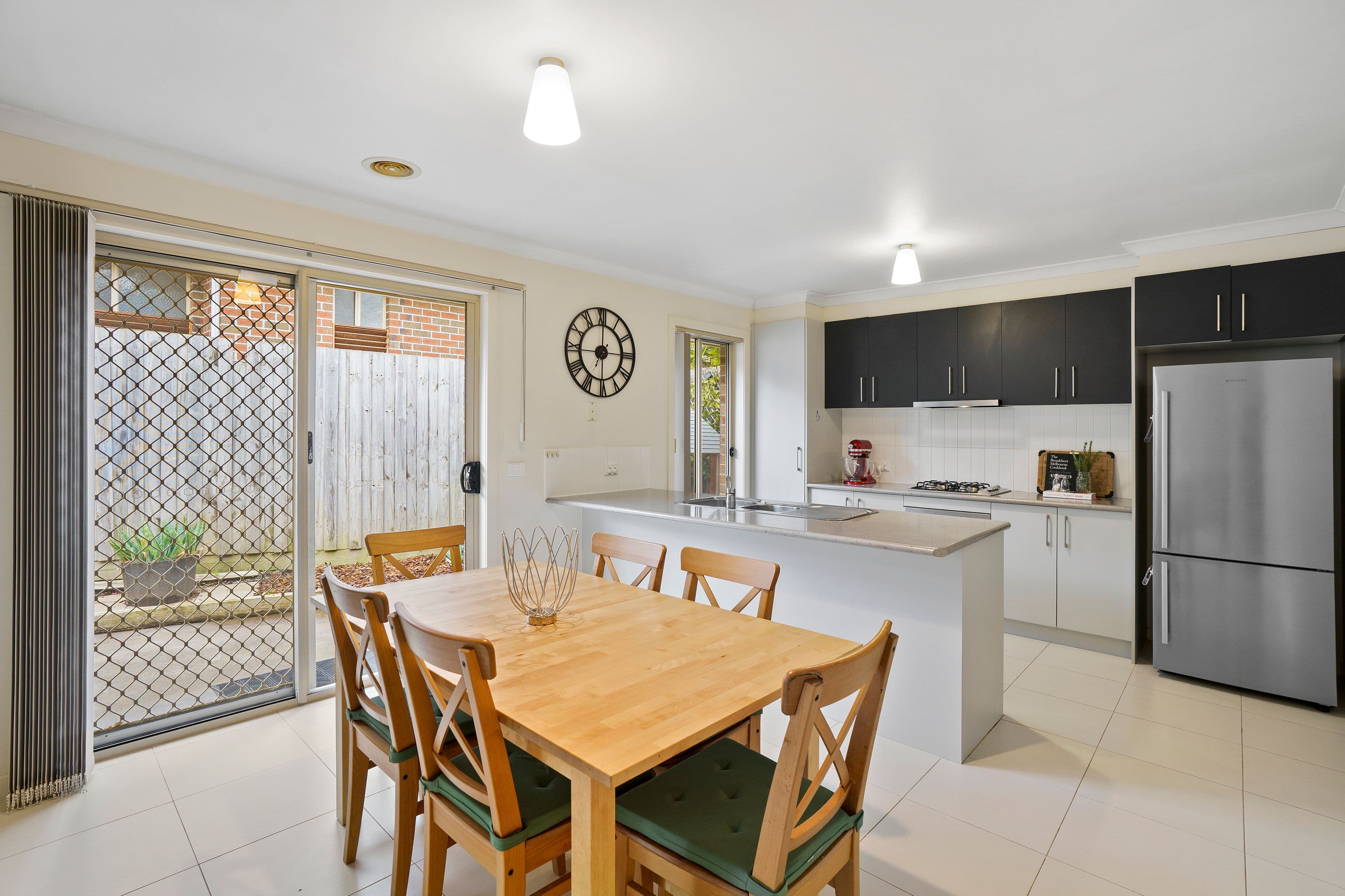 92 Anne Road, Knoxfield VIC 3180, Knoxfield - Thumbnail 3