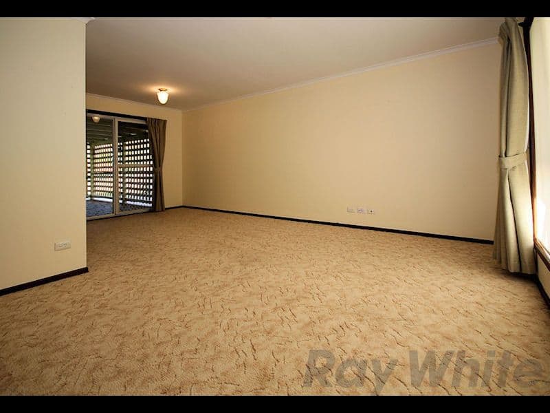 32 Burgoyne Street, BUNDAMBA QLD 4304, Bundamba - Thumbnail 2