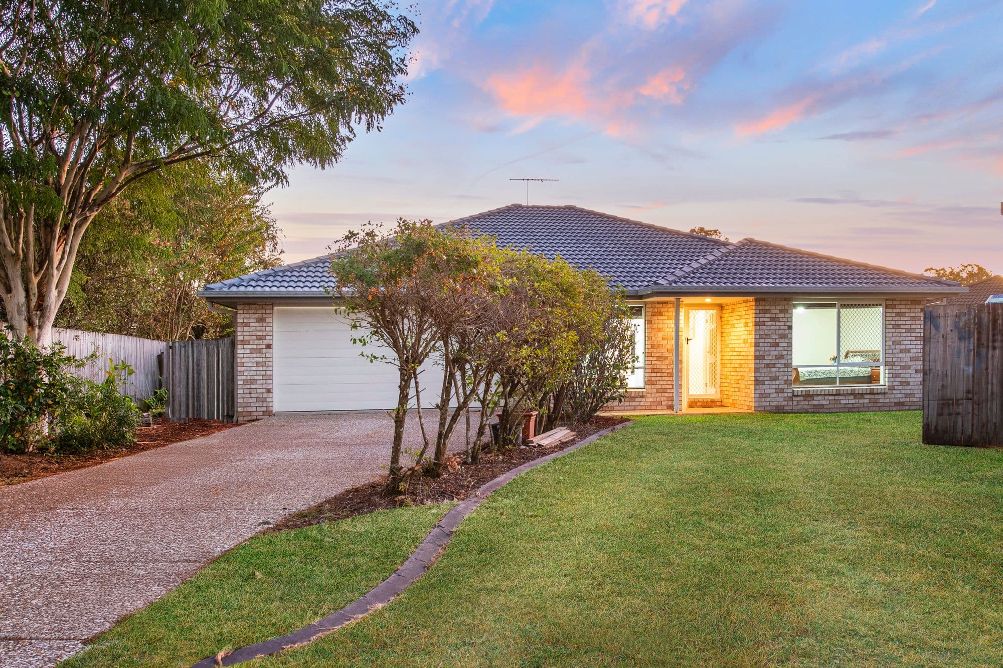 13 Lake Borumba Street, Logan Reserve QLD 4133, Logan Reserve - Thumbnail 2