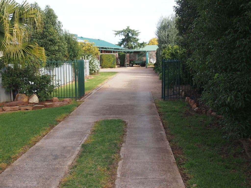 4a Cooke Street, Parkes NSW 2870, Parkes - Thumbnail 2