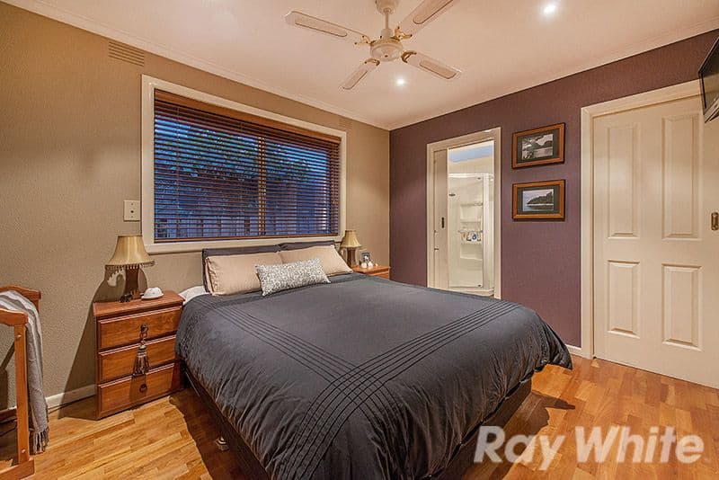 32 Cranbourne Drive, Cranbourne VIC 3977, Cranbourne - Thumbnail 7