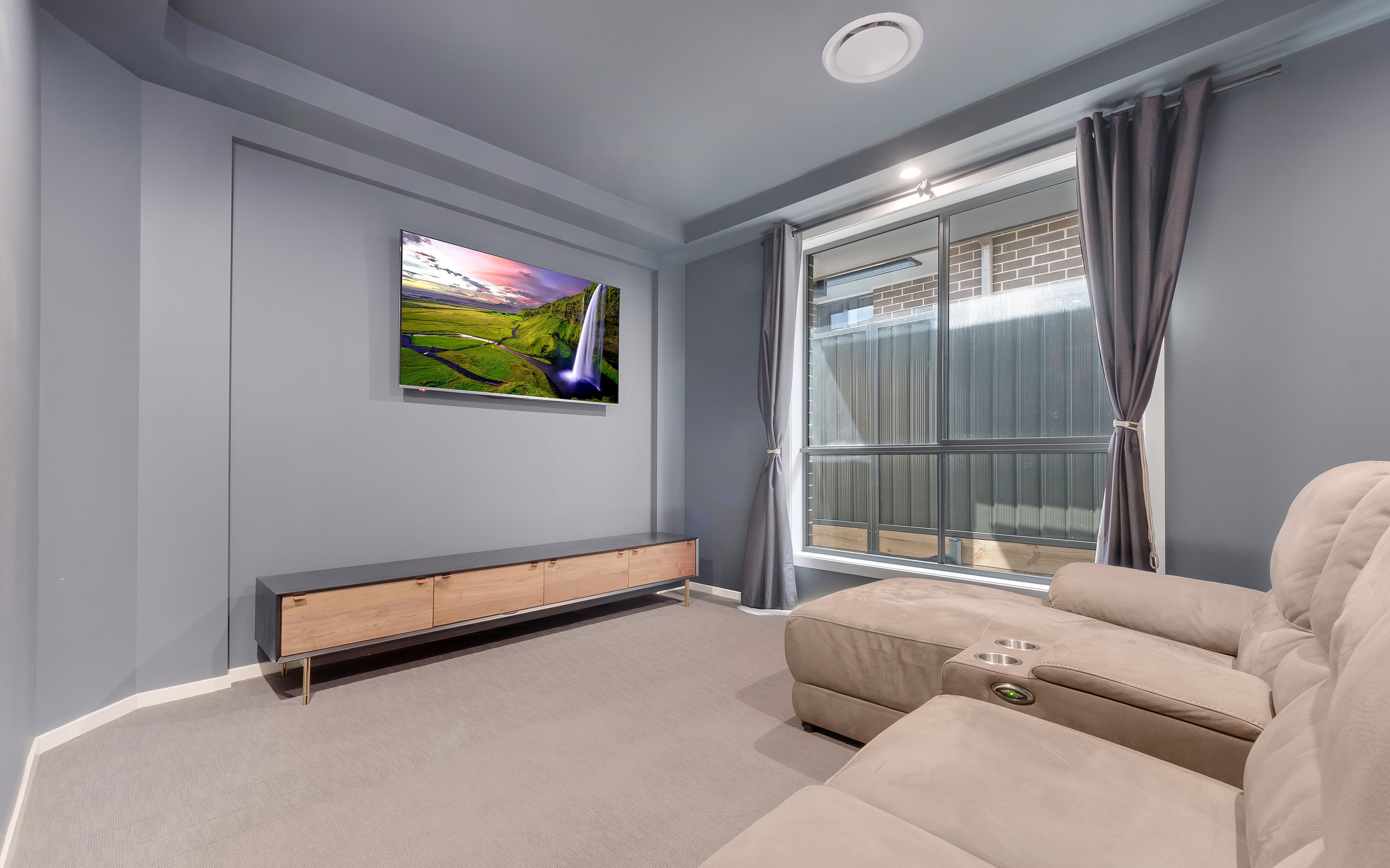 8 Leggett Street, Spring Farm NSW 2570, Spring Farm - Thumbnail 4