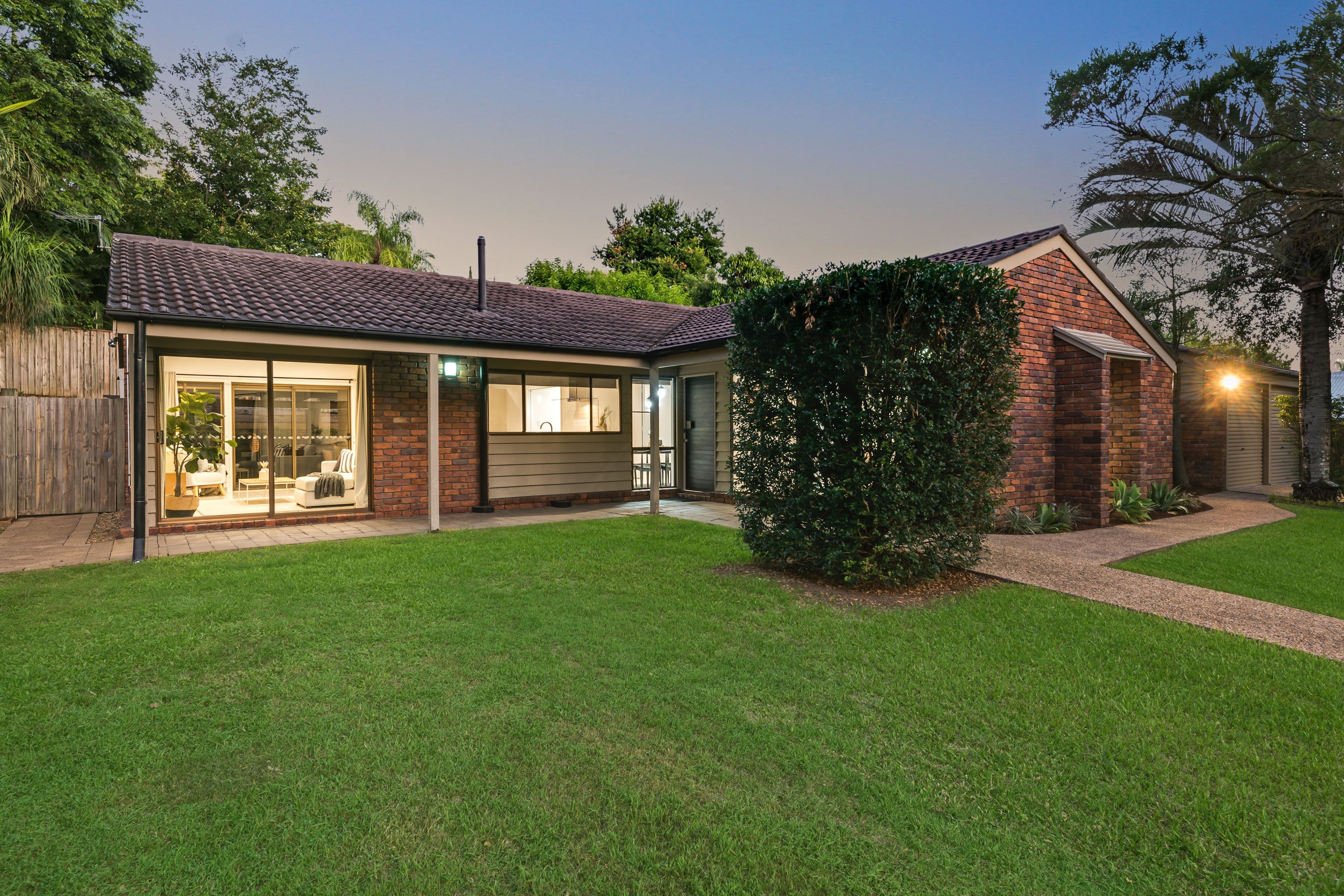 2 Valleybrook Street, Kenmore Hills QLD 4069, Kenmore Hills - Image 1