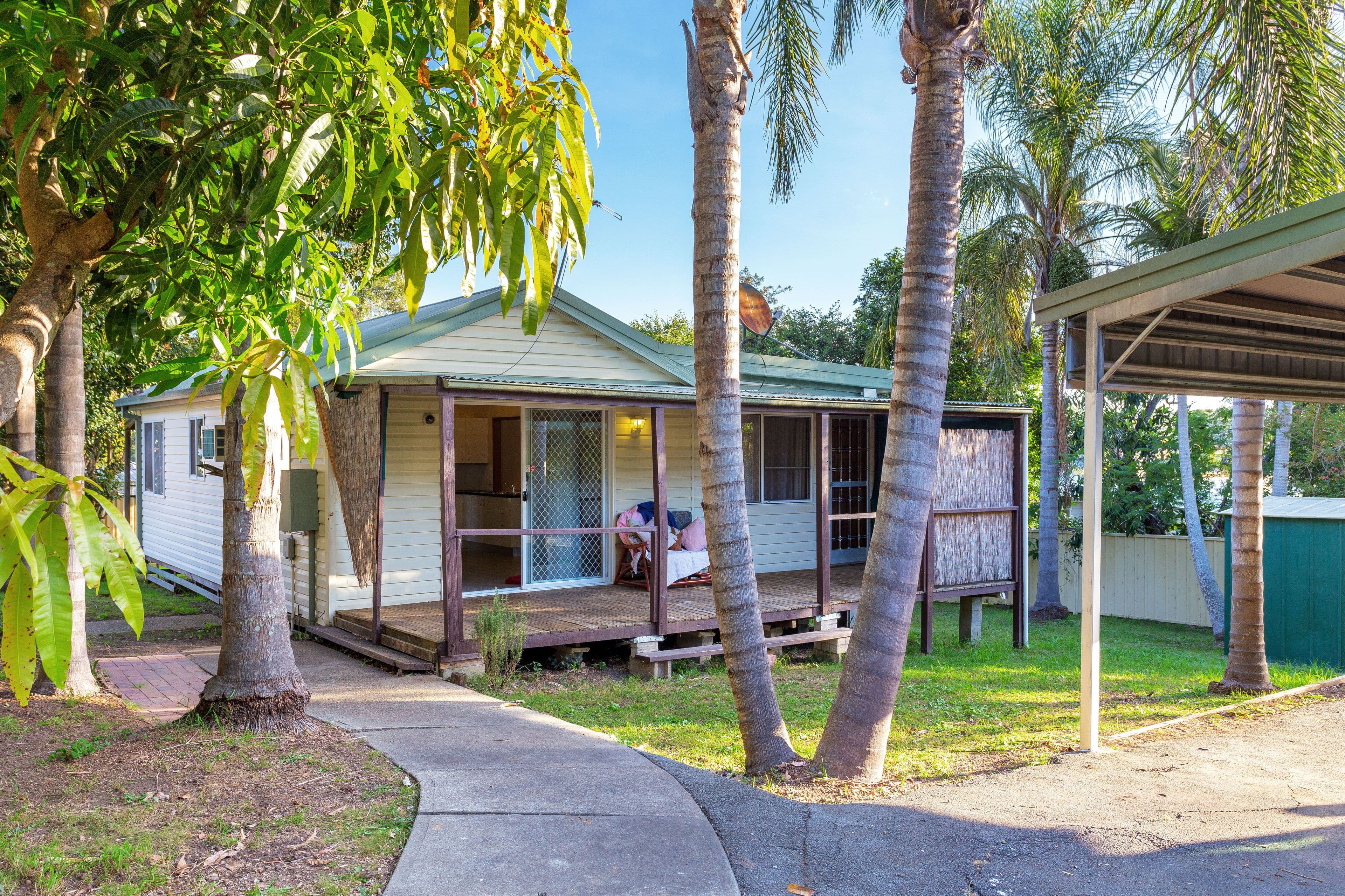 10 Parkside Drive, Hopetoun Park - Image 1