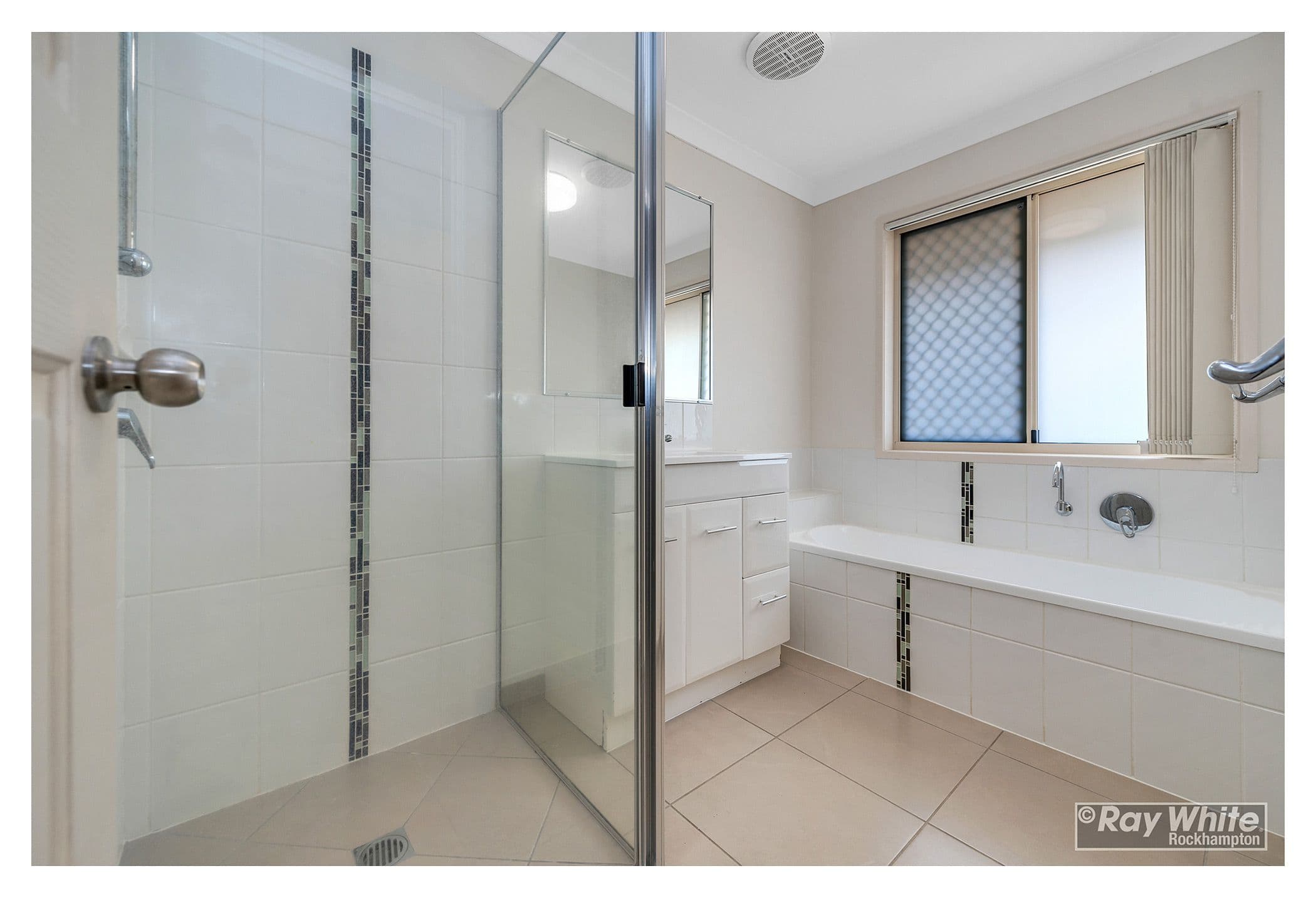 27 Doongarra Crescent, Gracemere QLD 4702, Gracemere - Thumbnail 3