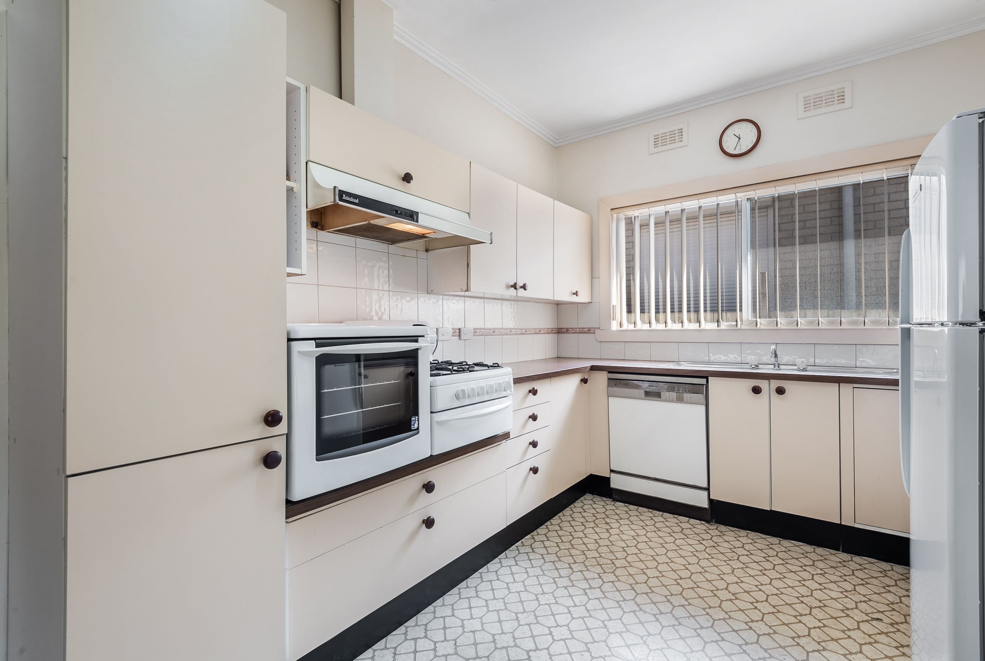 44 Gloucester Street, Reservoir VIC 3073, Reservoir - Thumbnail 5