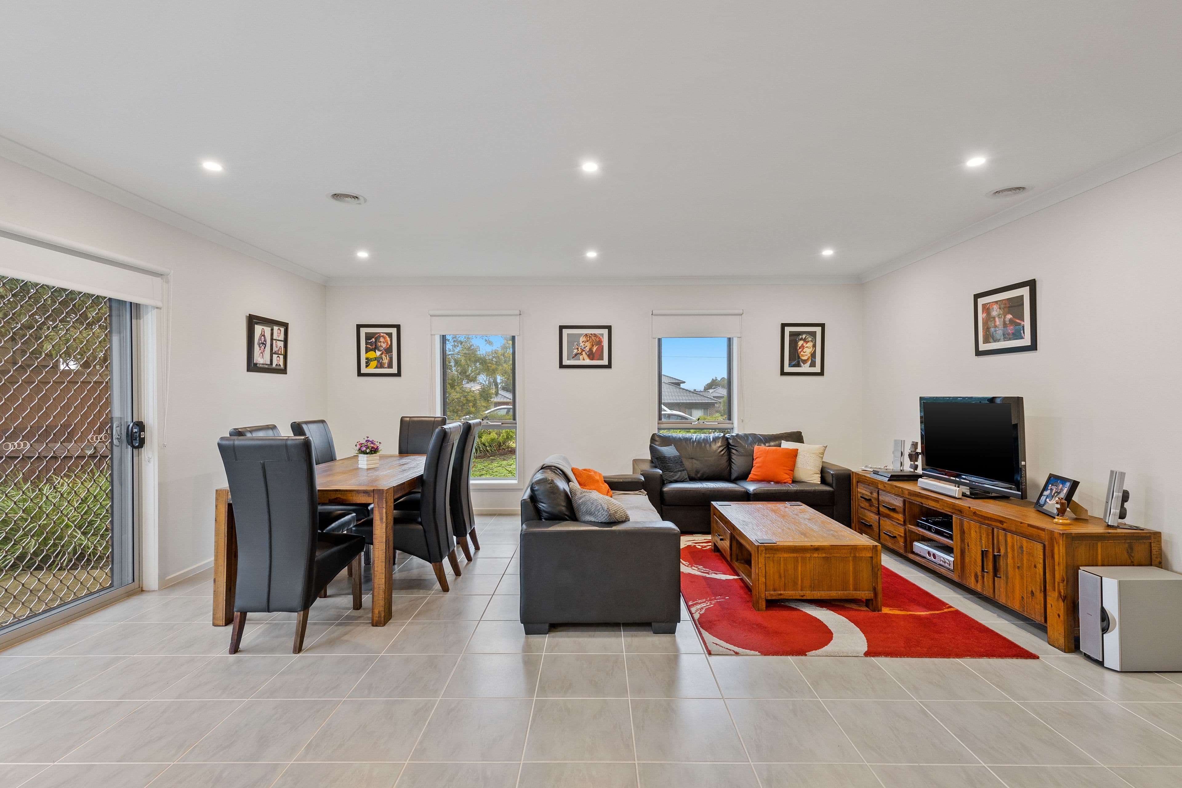 11 Victoria Road, Chirnside Park VIC 3116, Chirnside Park - Thumbnail 5