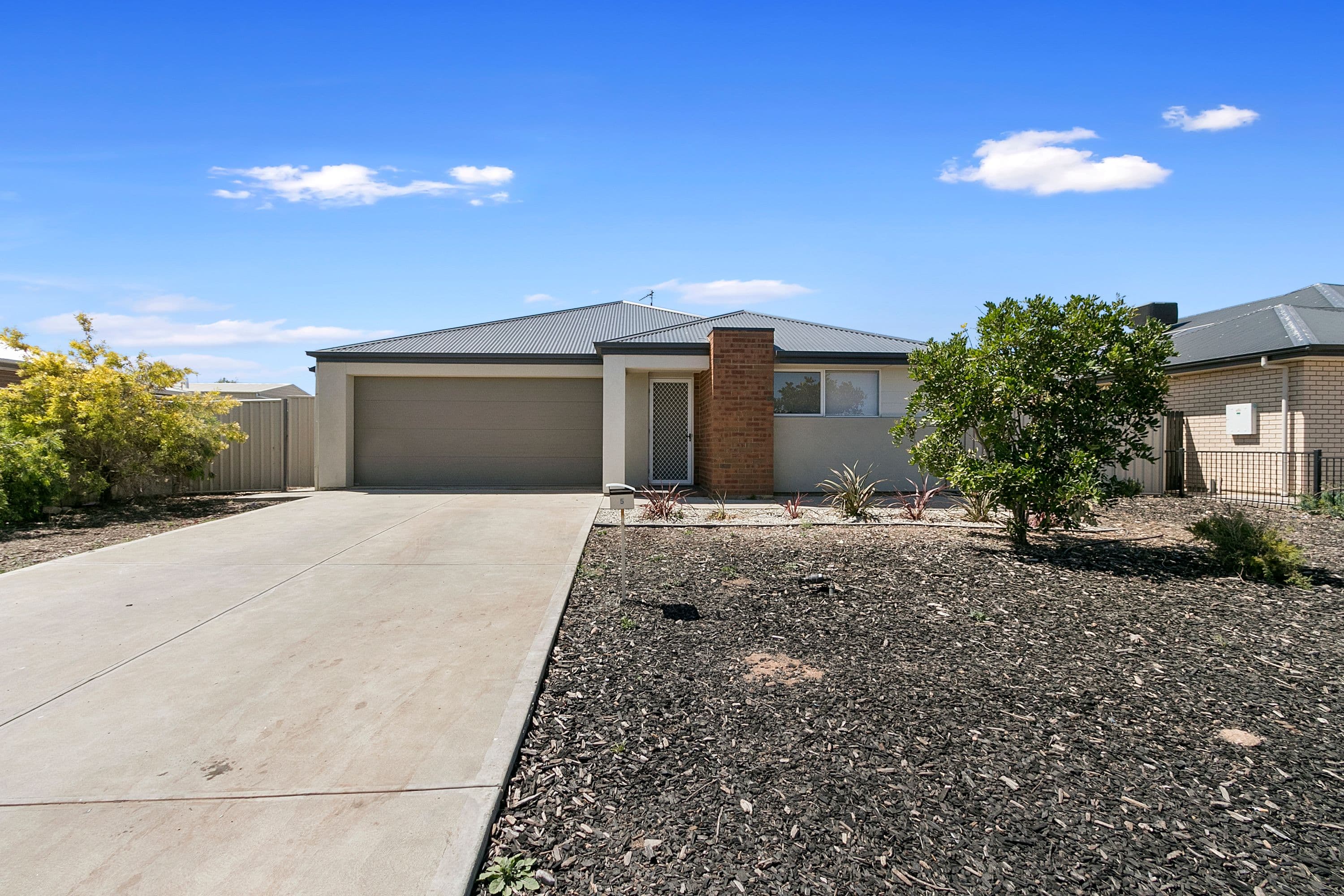 5 Investigator Boulevard, Wallaroo SA 5556, Wallaroo - Image 1