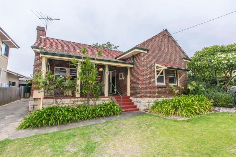 70 Ellesmere Street, Mount Hawthorn WA 6016, Mount Hawthorn - Thumbnail 2