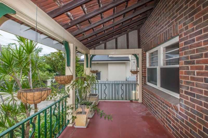 70 Ellesmere Street, Mount Hawthorn WA 6016, Mount Hawthorn - Thumbnail 3