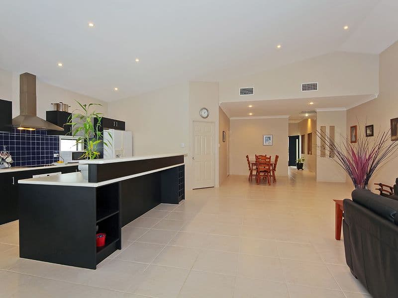 12 Koel Drive, GILSTON QLD 4211, Gilston - Thumbnail 2