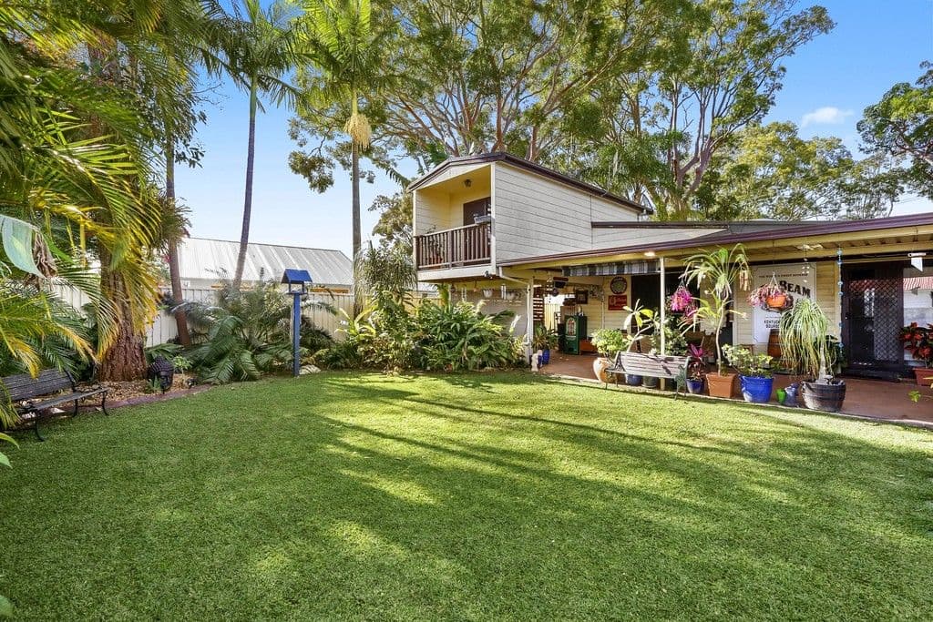 4 Kerry Crescent, Berkeley Vale NSW 2261, Berkeley Vale - Image 1