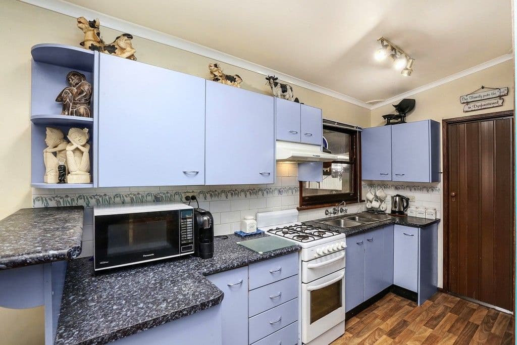 4 Kerry Crescent, Berkeley Vale NSW 2261, Berkeley Vale - Thumbnail 4
