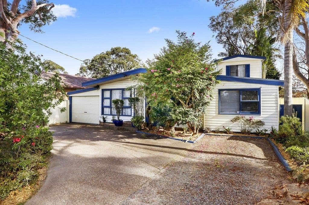 4 Kerry Crescent, Berkeley Vale NSW 2261, Berkeley Vale - Thumbnail 5