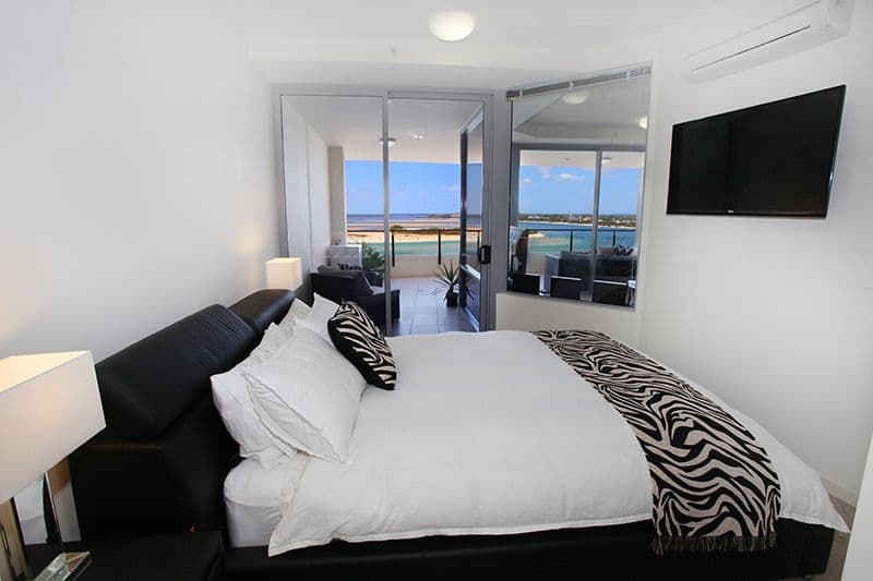 12 Otranto Avenue, CALOUNDRA QLD 4551, Caloundra - Thumbnail 6
