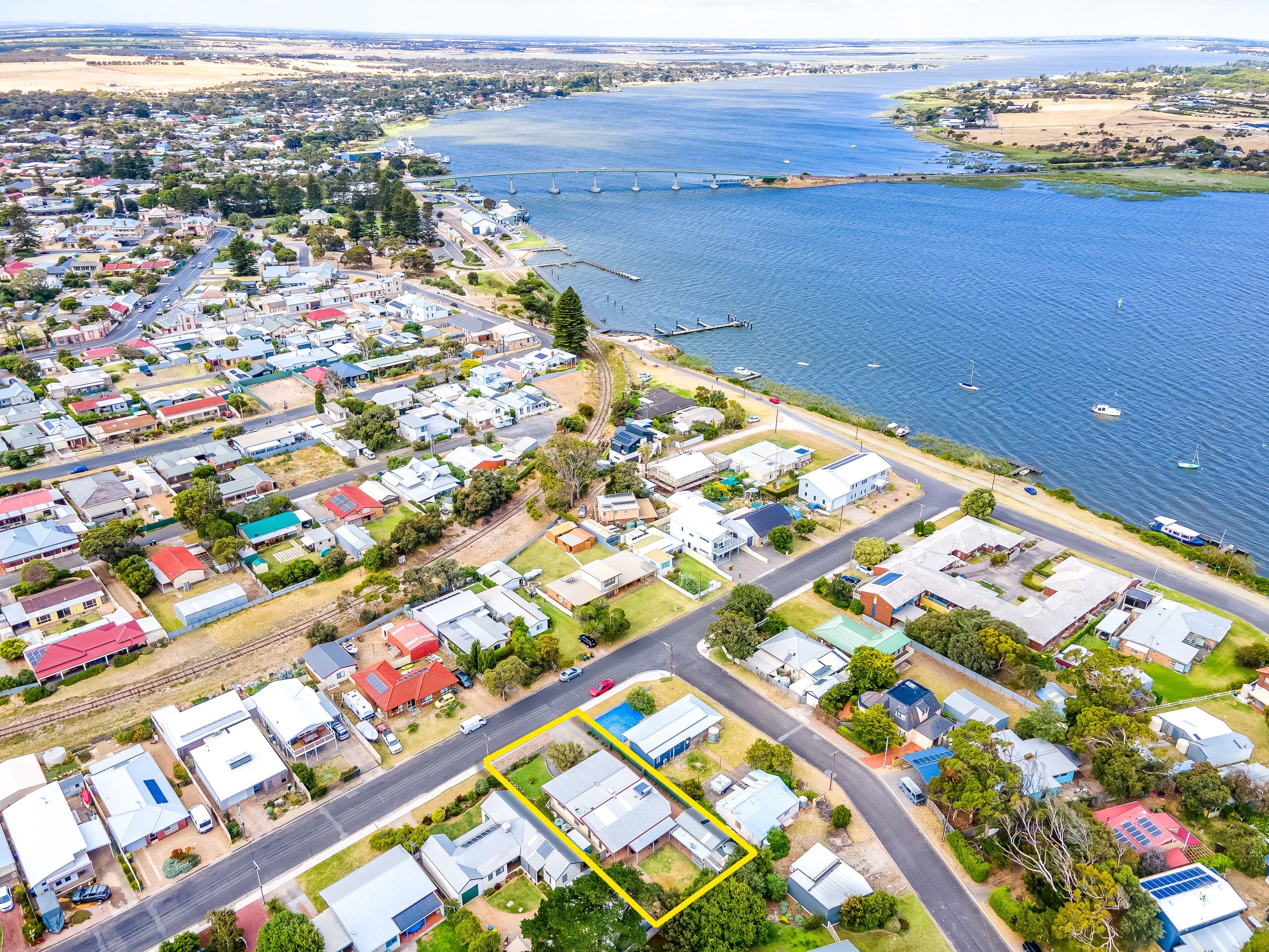 11 Kingdon Place, Goolwa South SA 5214, Goolwa South - Image 1